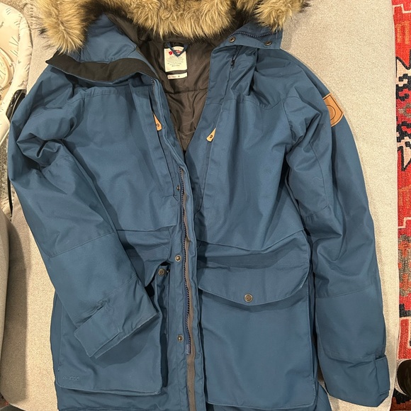Fjallraven Nuuk Insulated Parka - Picture 4 of 6
